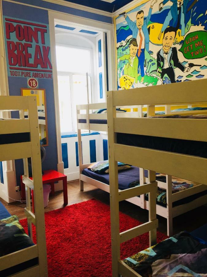 The Paintshop Hostel 피게이라다포즈 외부 사진